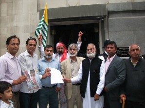 JKNIA Leaders handing over petition to Indian High Commission