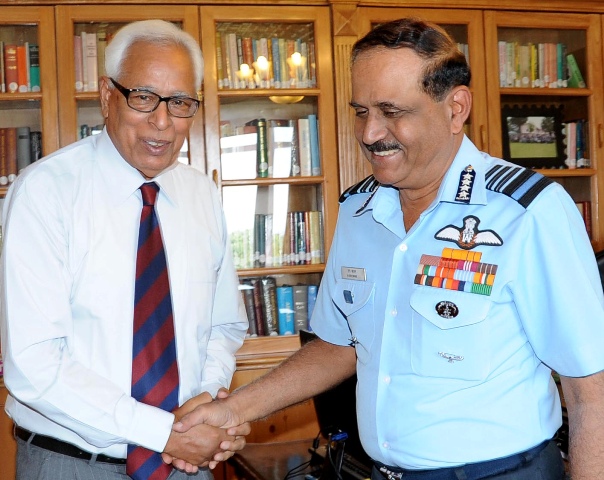 JK Governor Meeting with Air Chief Marshal-Scoop News