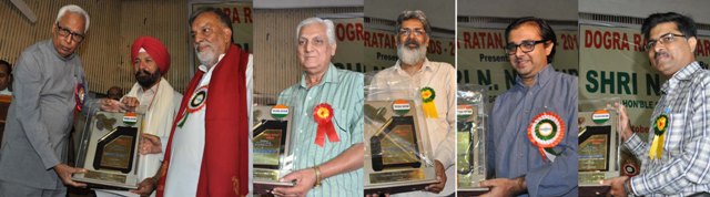 Governor presenting Dogra Ratan Awards-Scoop News