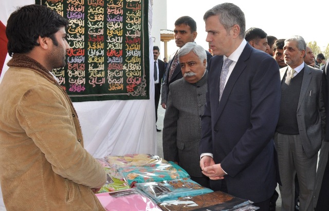 Chief Minister, Omar Abdullah visiting a stall at EDI Pampore
