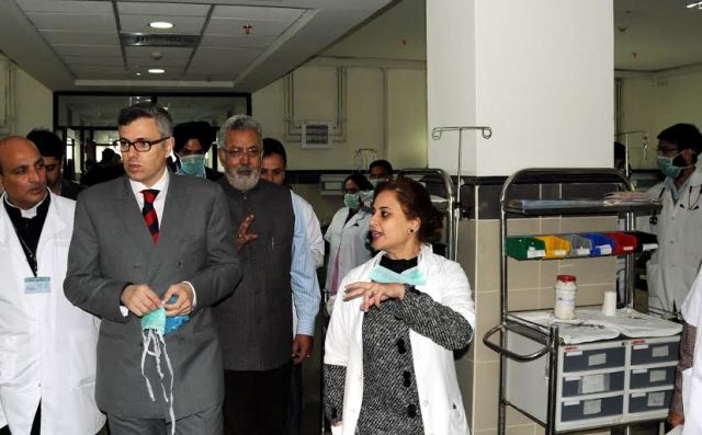 JK CM Visits Jammu Super Specialty Hospital