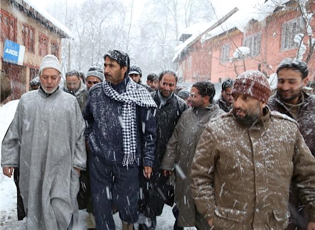 Tourism Minister  G.A Mir tours snow affected villages of Kapran area