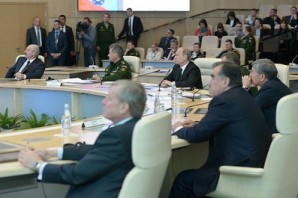 Vladimir Putin observed a training session to test the administration of the Russian Armed Forces, which focussed on the deployment of individual units and divisions of missile forces, artillery, aviation, air defence and aerospace defense forces.