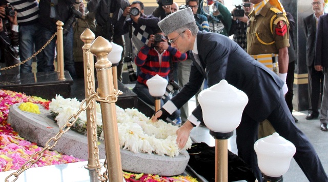 JK CM paying  tributes to police martyrs on Police Commemoration Day 