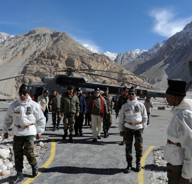 The Prime Minister, Shri Narendra Modi arrives at Siachen Base Camp, during his surprise visit to Siachen on October 23-PIB