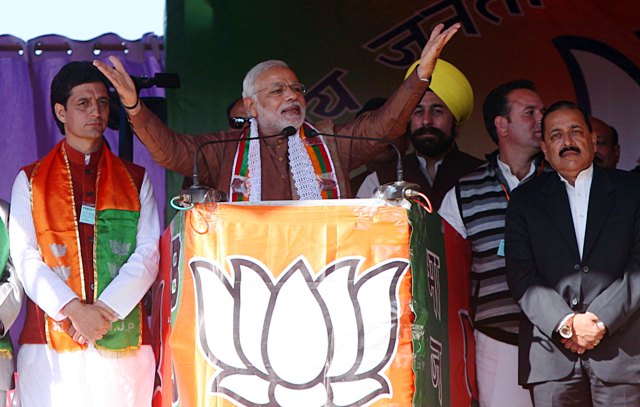 Narendra Modi addressing an election rally in Kishtwar