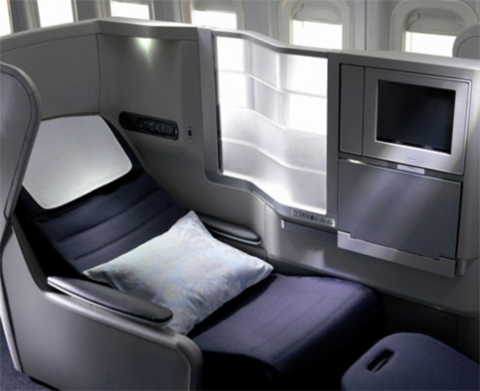yale travel business class