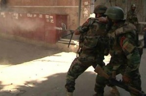 Syrian infantry engage ISIL terrorists in a fierce house to house firefight near Damascus. 