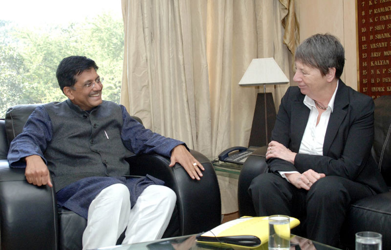 The Minister of State (Independent Charge) for Power, Coal and New and Renewable Energy, Mr. Piyush Goyal meeting the Environment Minister, Germany, Ms. Barbara Hendricks, in New Delhi on January 28, 2015.