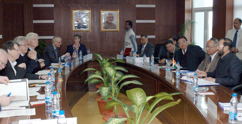 The Minister of State for Environment, Forest and Climate Change (Independent Charge), Mr. Prakash Javadekar and the Environment Minister, Germany, Ms. Barbara Hendricks in a bilateral meeting, in New Delhi on January 28, 2015.