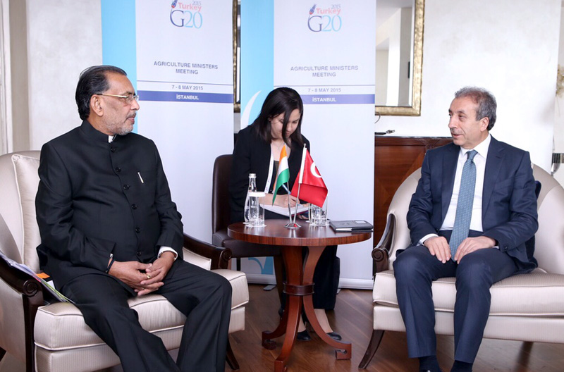 The Union Minister for Agriculture, Mr. Radha Mohan Singh meeting the Commissioner of Agriculture, EU, Mr. Phil Hogan on the sidelines of G-20 Agriculture Ministers meeting, in Istanbul on May 07, 2015.