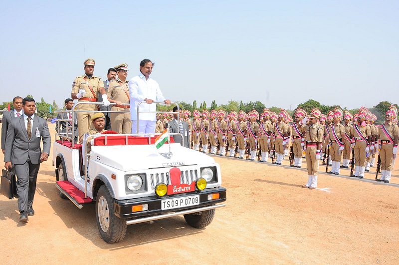 Chief Minister of Telangana Mr. K Chandrashekhar Rao receiving guard of honor during Telangana State Formation Day Celebrations on 02.06.2015.