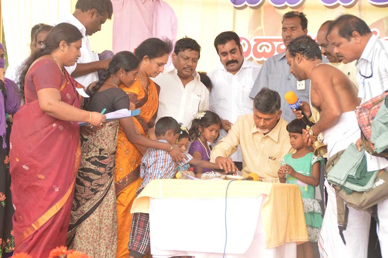 Chief Minister of Andhra Pradesh Mr. Nara Chandra Babu Naidu participating in Badi Pilusthondhi Programme on Palamaneru Mandal of Chittoor District on 19-06-2015.